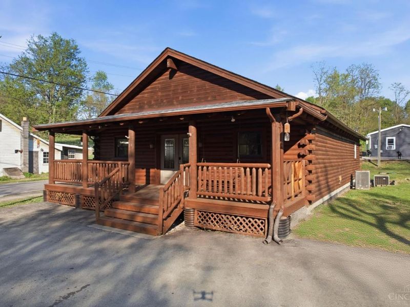 10709 Day Hill Arnheim Road, Franklin Twp, OH 45121 Photo 2