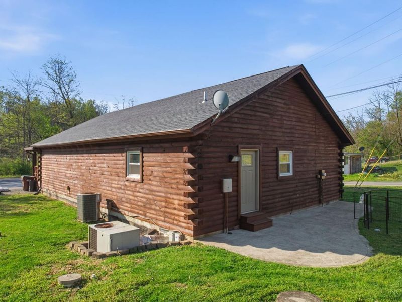 10709 Day Hill Arnheim Road, Franklin Twp, OH 45121 Photo 23