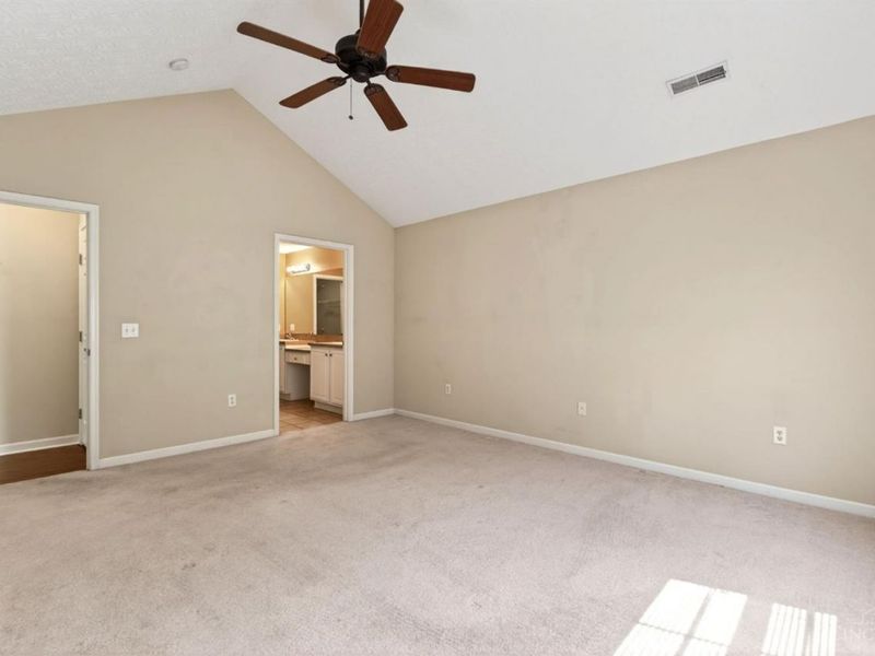 1364 Cotswold Lane, Hamilton, OH 45013 Photo 15