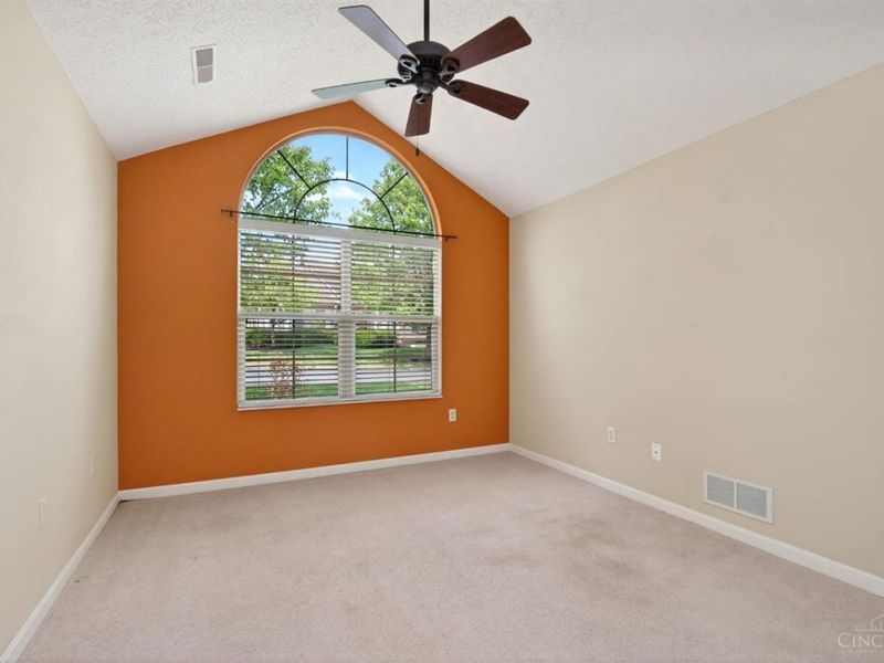 1364 Cotswold Lane, Hamilton, OH 45013 Photo 23