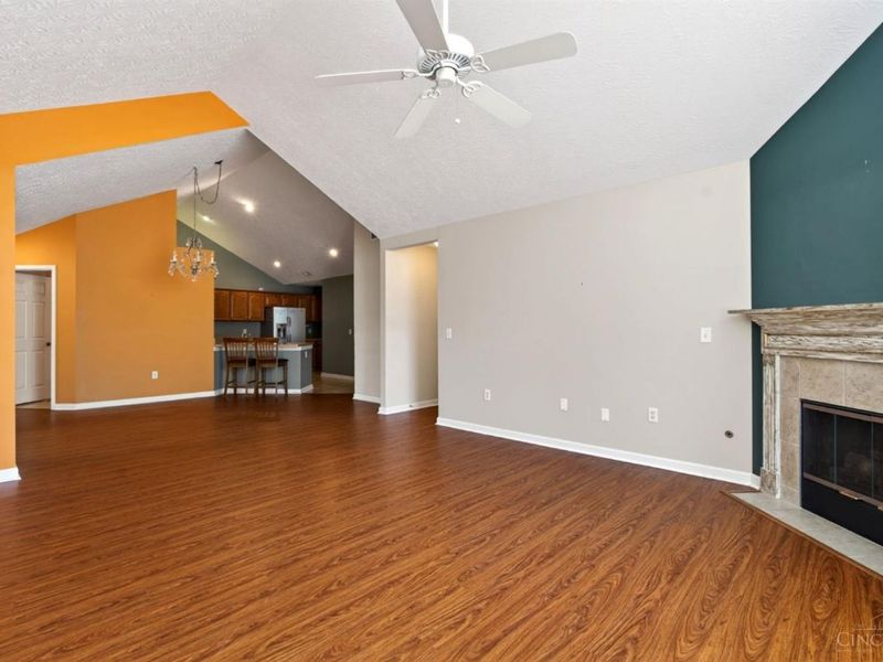 1364 Cotswold Lane, Hamilton, OH 45013 Photo 4