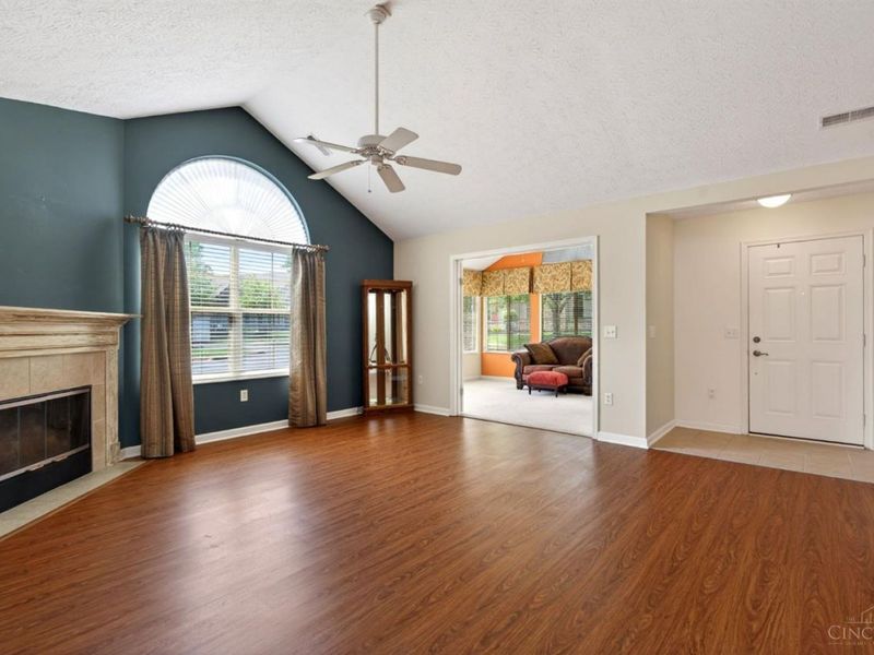 1364 Cotswold Lane, Hamilton, OH 45013 Photo 5