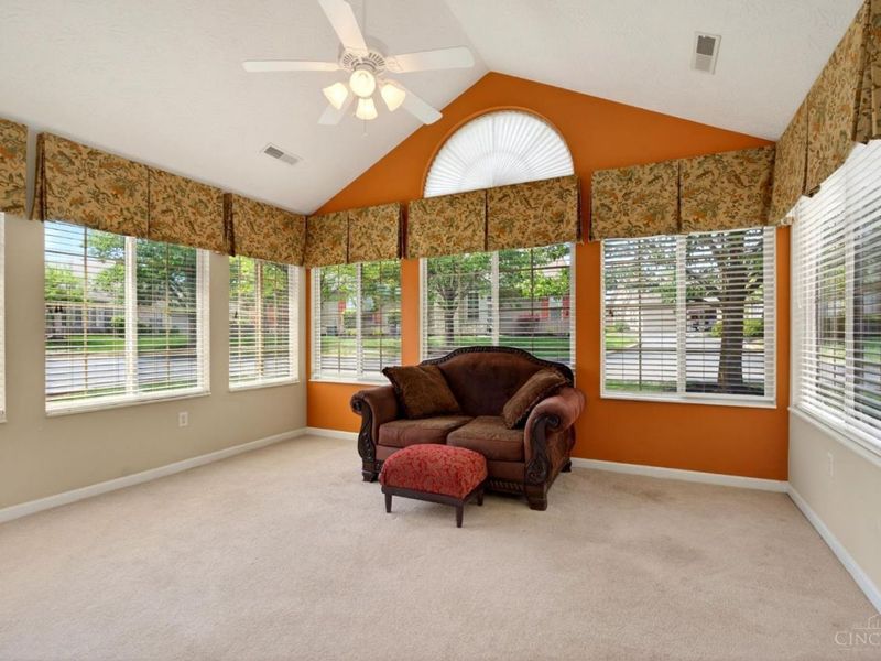 1364 Cotswold Lane, Hamilton, OH 45013 Photo 6