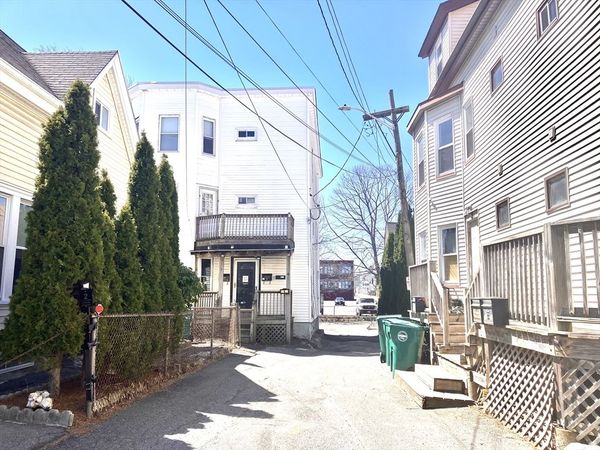 4 Sisson Terrace, Unit 1, Lynn, MA 01902