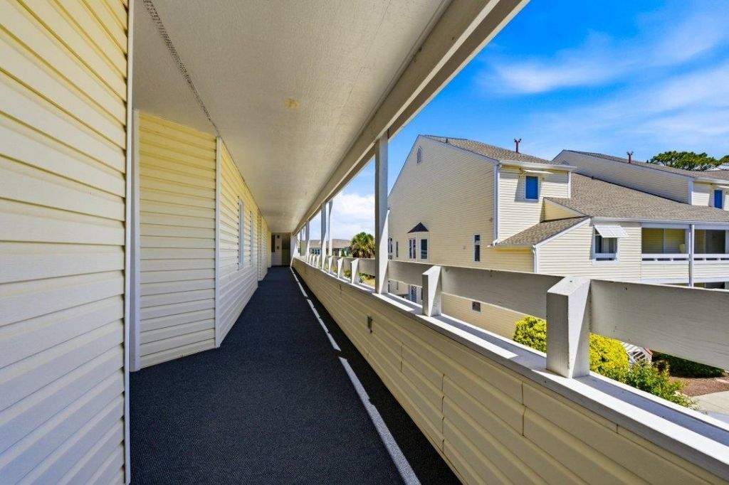 1100 Possum Trot Rd. Photo 16