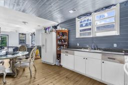 5869 Kirkwood Avenue photo 4