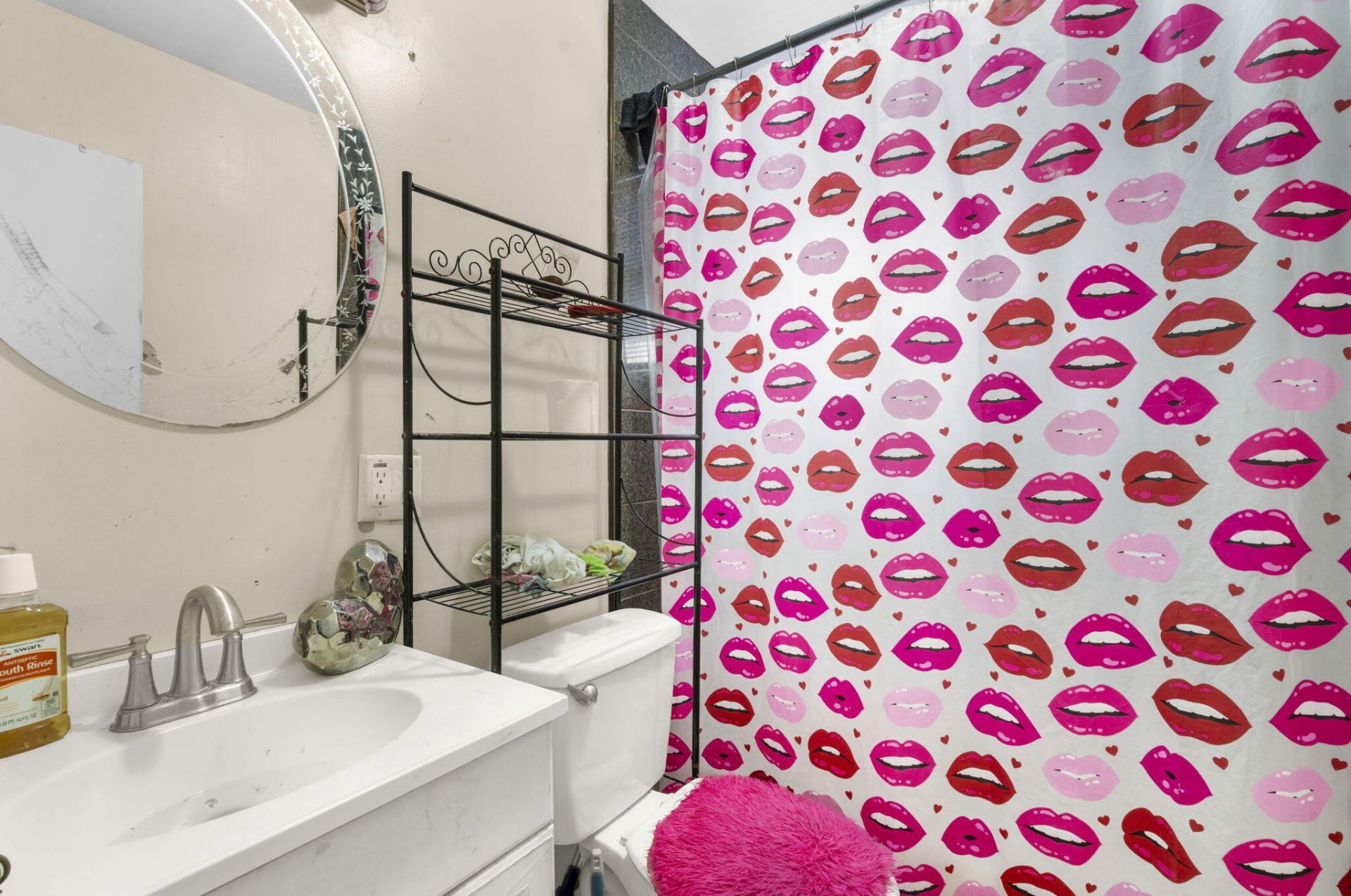 5869 Kirkwood Avenue Photo 8