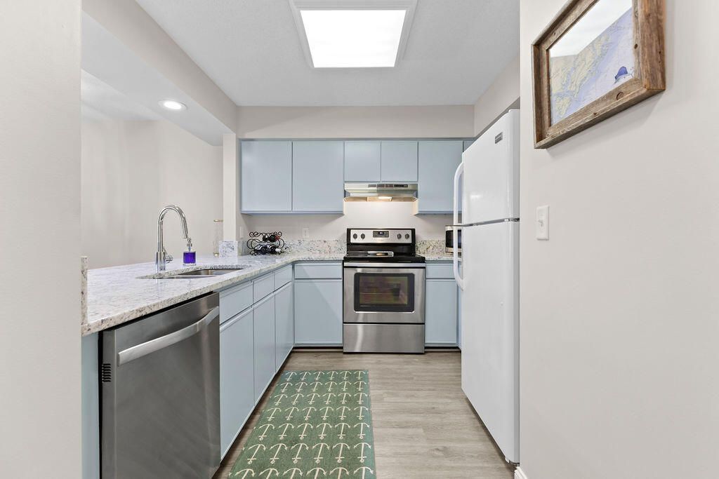 2469 Racquet Club Drive Photo 15