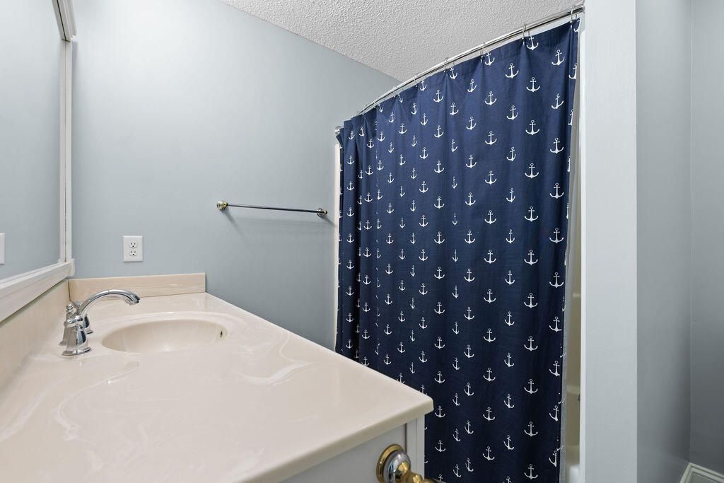 2469 Racquet Club Drive Photo 21