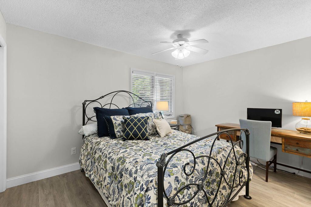 2469 Racquet Club Drive Photo 22