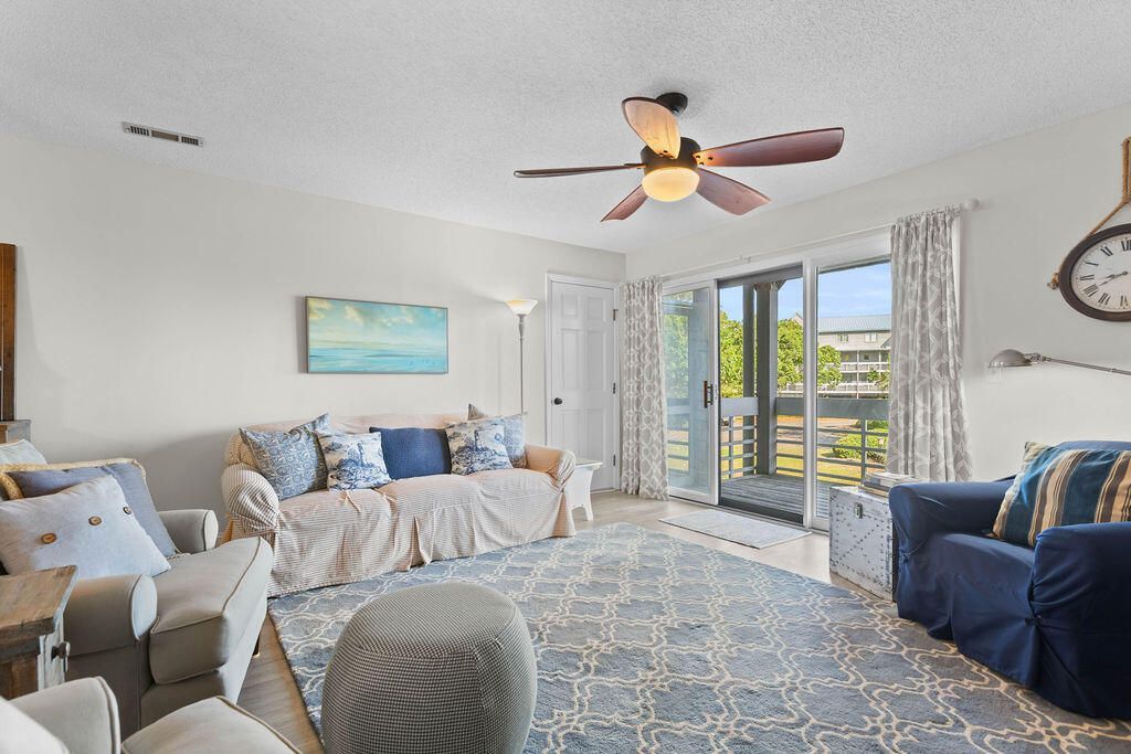 2469 Racquet Club Drive Photo 7