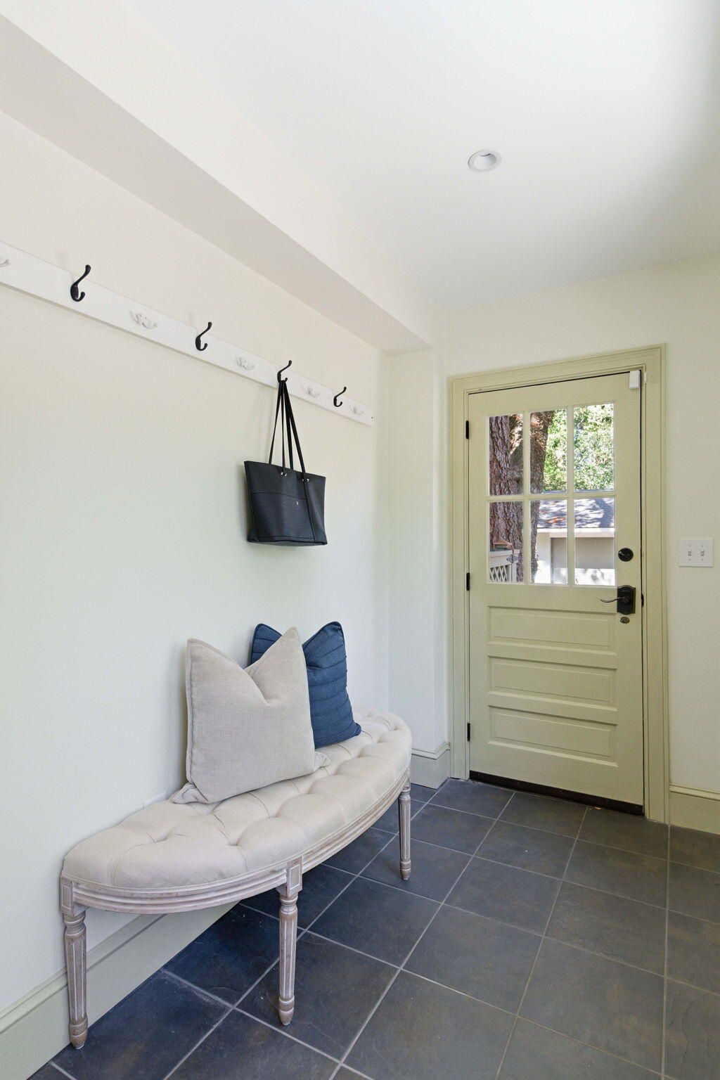 32 Jamestown Road Photo 19