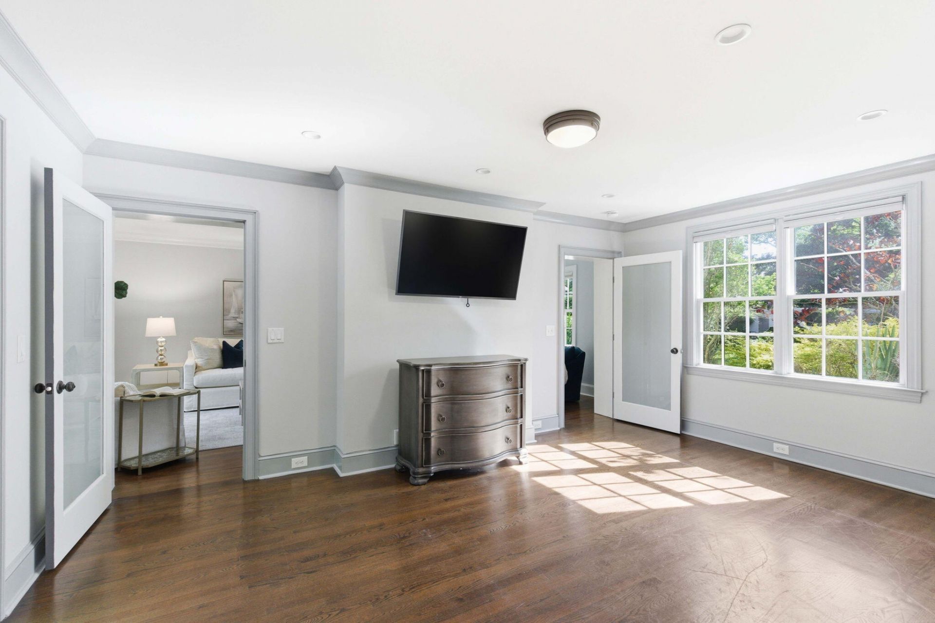 32 Jamestown Road Photo 27