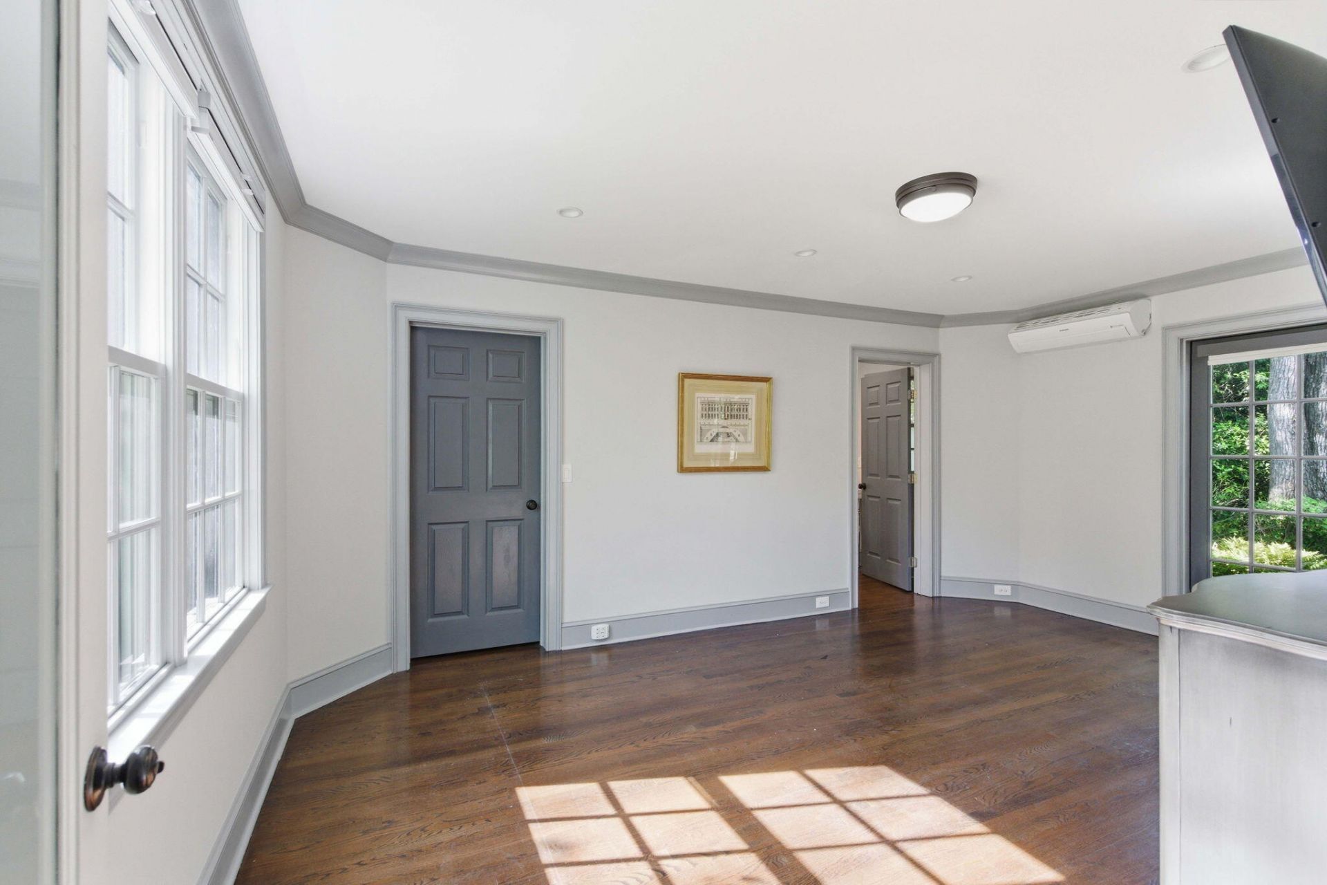 32 Jamestown Road Photo 29