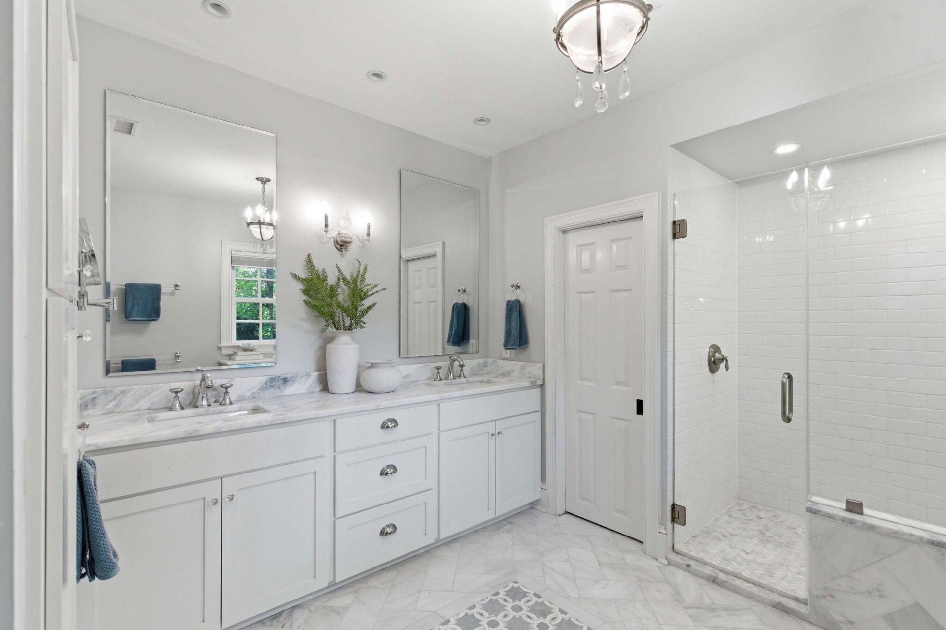 32 Jamestown Road Photo 38