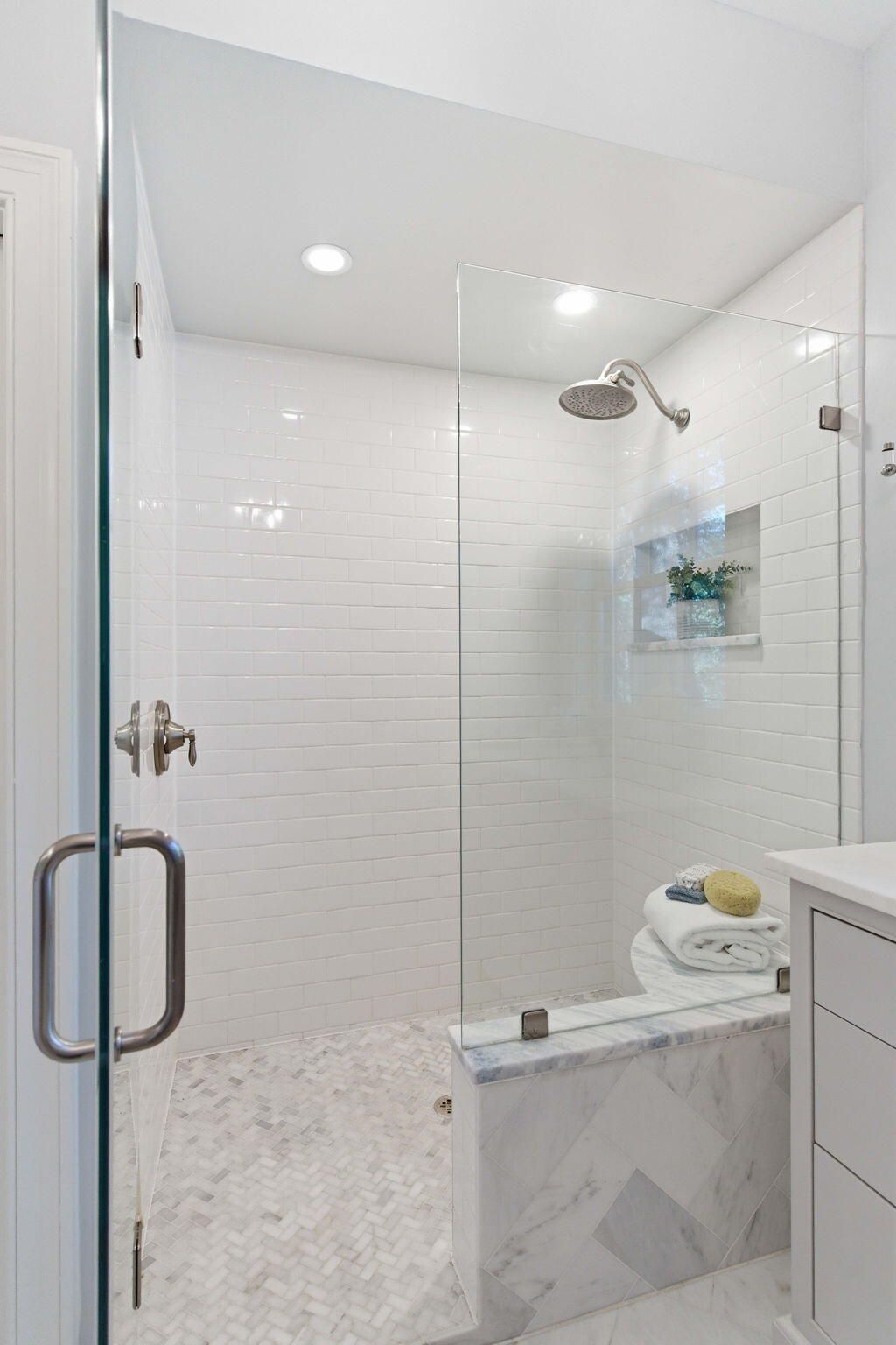 32 Jamestown Road Photo 41