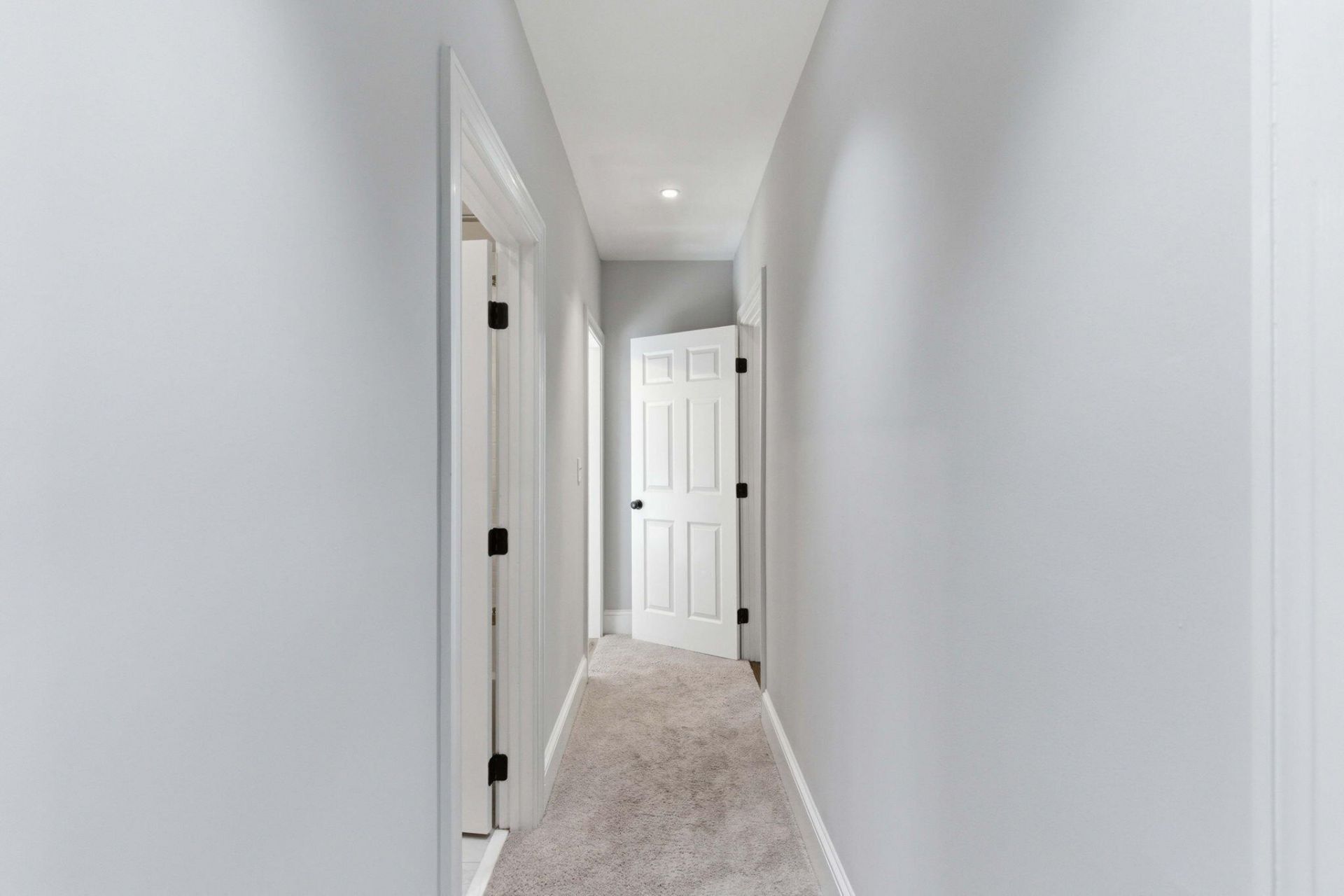 32 Jamestown Road Photo 49