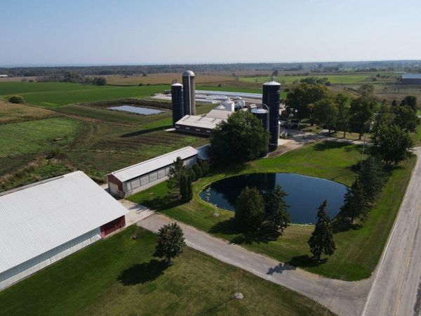 8223 MIDDLE ROAD, Oostburg, WI 53070