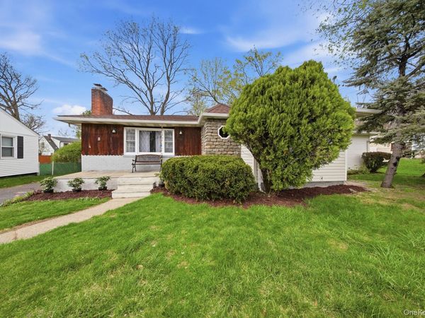 11 5th Avenue, Newburgh, NY 12550