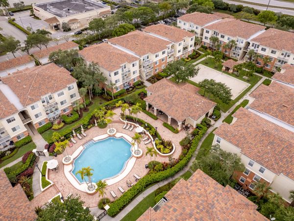 9845 Baywinds Boulevard, Unit 6205, West Palm Beach, FL 33411