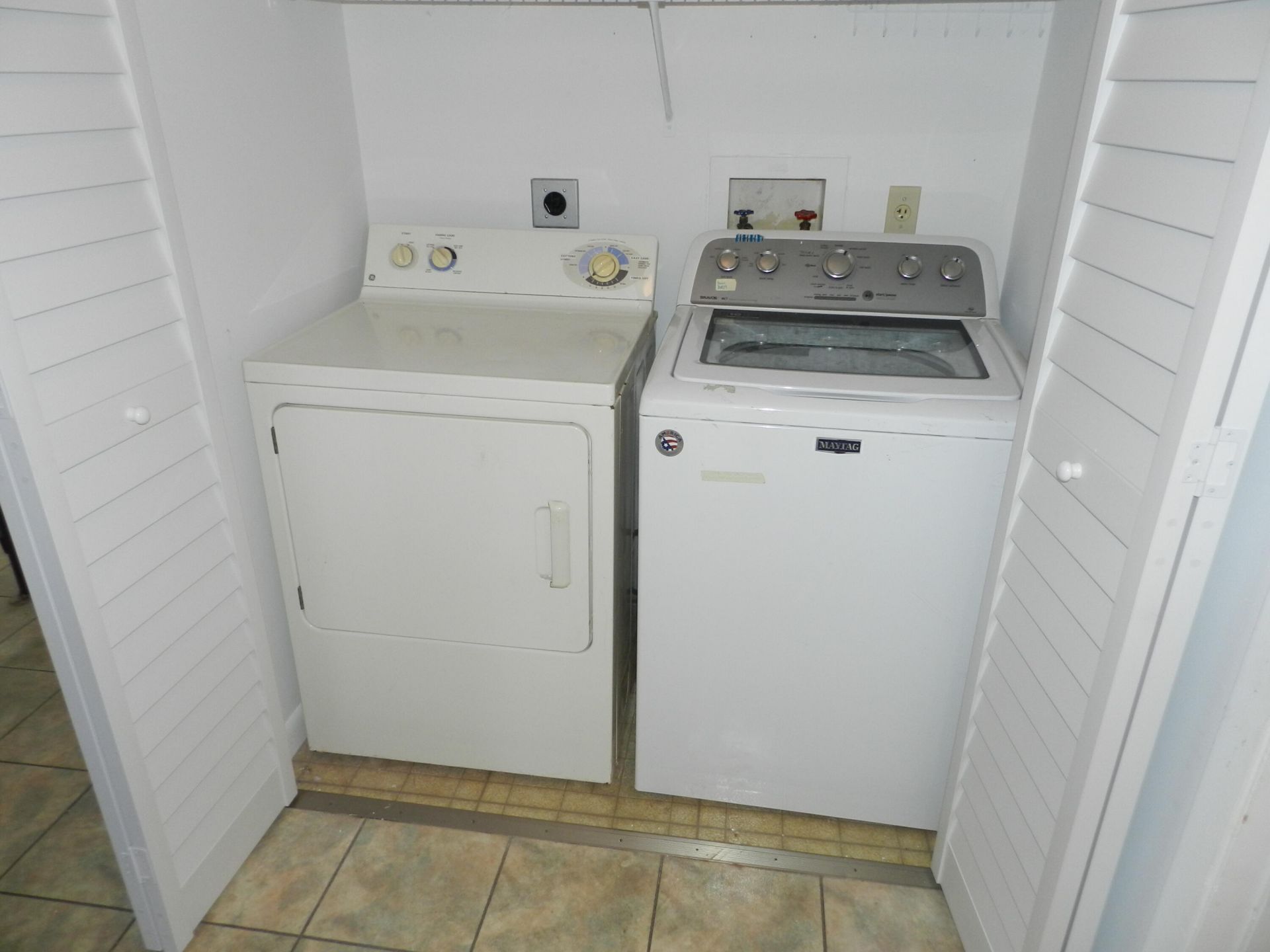 1110 E Lakeview Dr Drive E, Royal Palm Beach, FL 33411 Photo