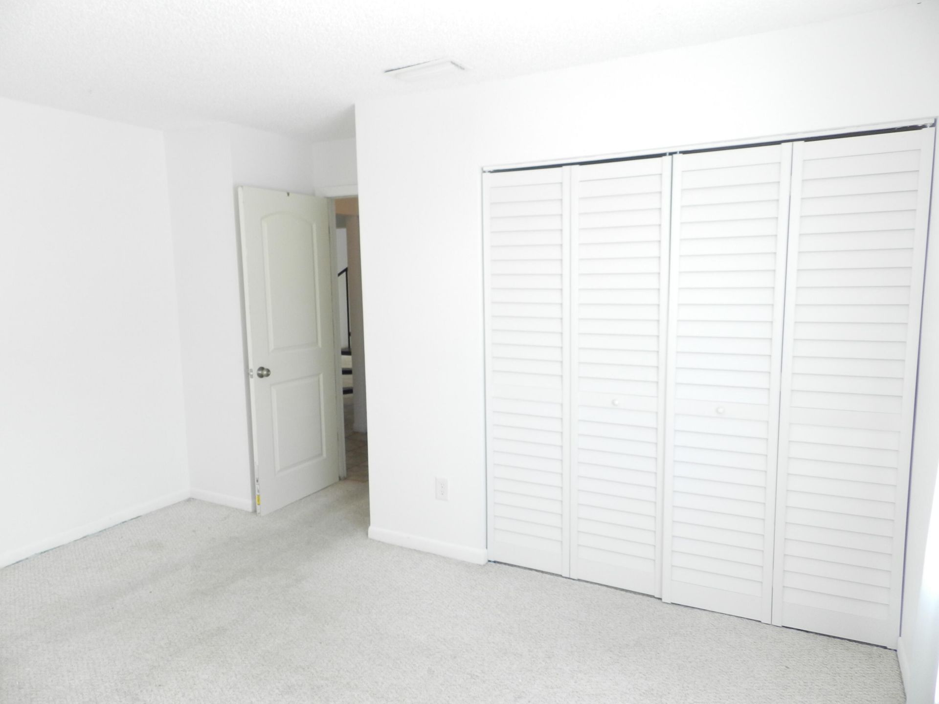 1110 E Lakeview Dr Drive E, Royal Palm Beach, FL 33411 Photo