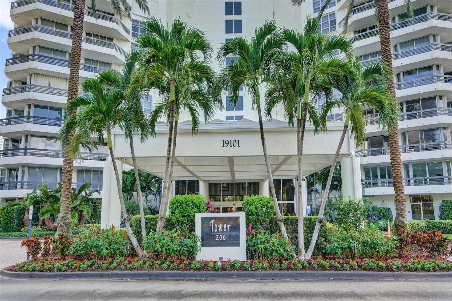 19101 NE 36th Court, Unit 1709, Aventura, FL 33180 Photo