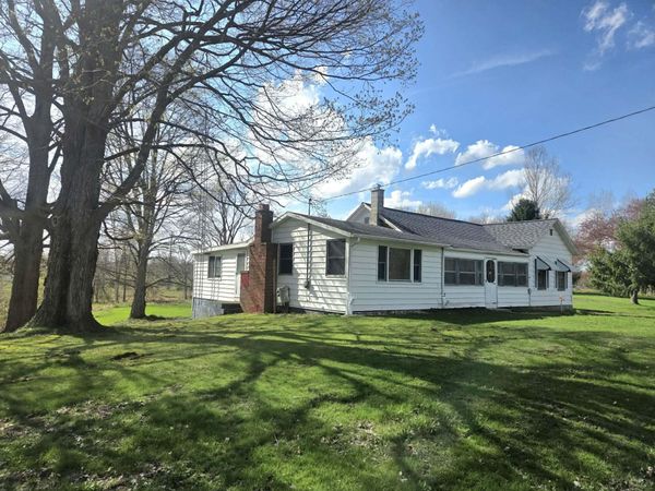 16017 28 Mile Road, Albion, MI 49224