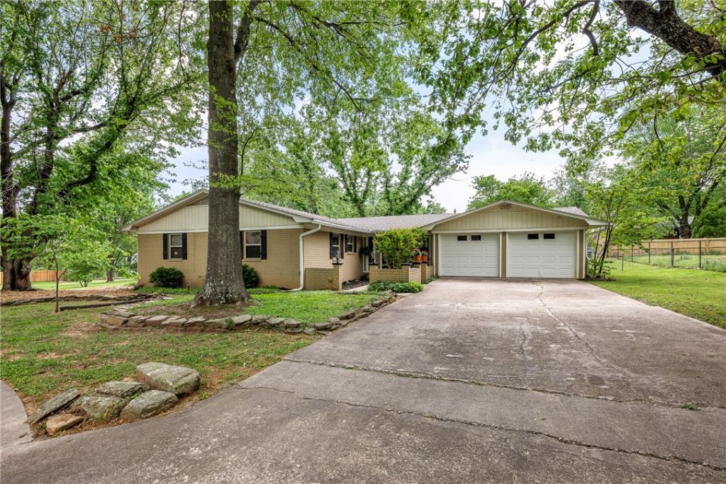 2917 Mayberry Lane, Fayetteville, AR 72703 Main Photo