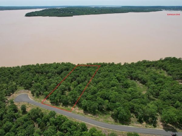 153 Patriot Pointe , Eufaula, OK 74432