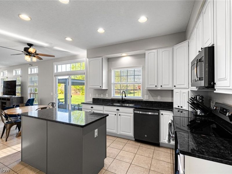 3424 Sonoma Way , Avon, OH 44011 Photo 8