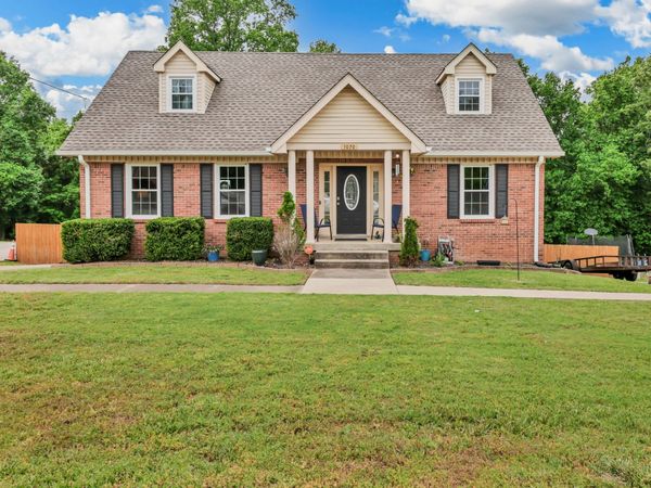 1020 Foxmoor Dr, Clarksville, TN 37042