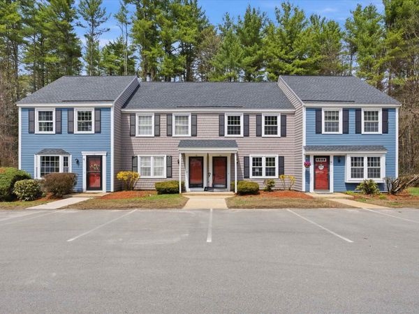 16 Kearns Drive, Merrimack, NH 03054