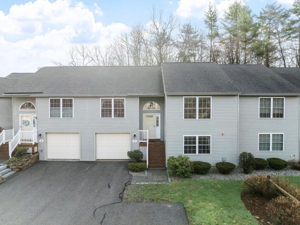 7 Edna Lane, Atkinson, NH 03811