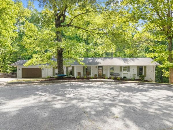 1407 Woodland Circle , Gainesville, GA 30501