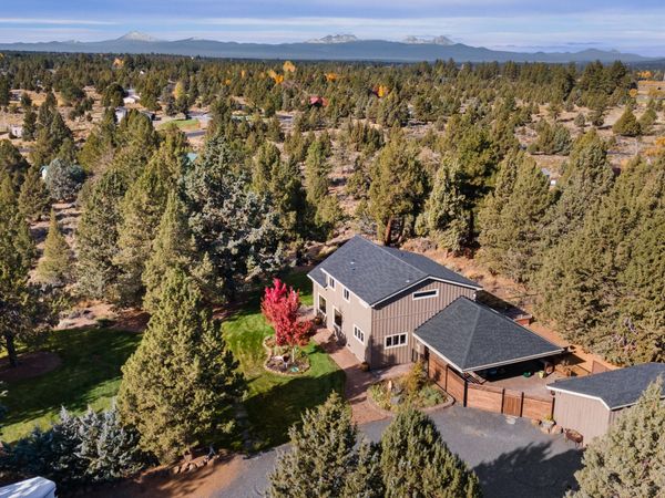 60135 Stirling Drive, Bend, OR 97702