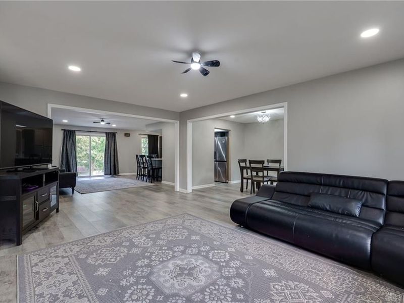 4370 Wilmington Pike, Kettering, OH 45440 Photo 9