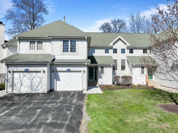 1626 Woodland Dr, Unit 12-62, Geneva, WI 53147
