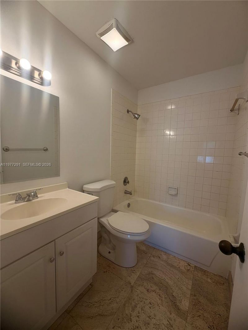 8811 SW 123rd Ct, Unit 203-1, Miami, FL 33186 Photo