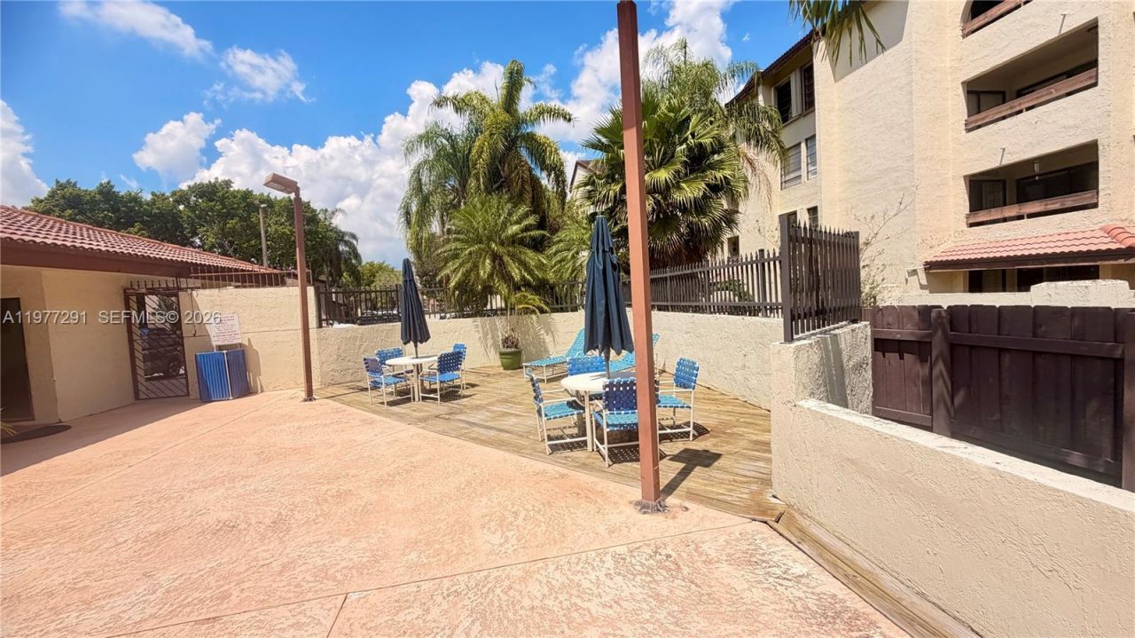 8811 SW 123rd Ct, Unit 203-1, Miami, FL 33186 Photo
