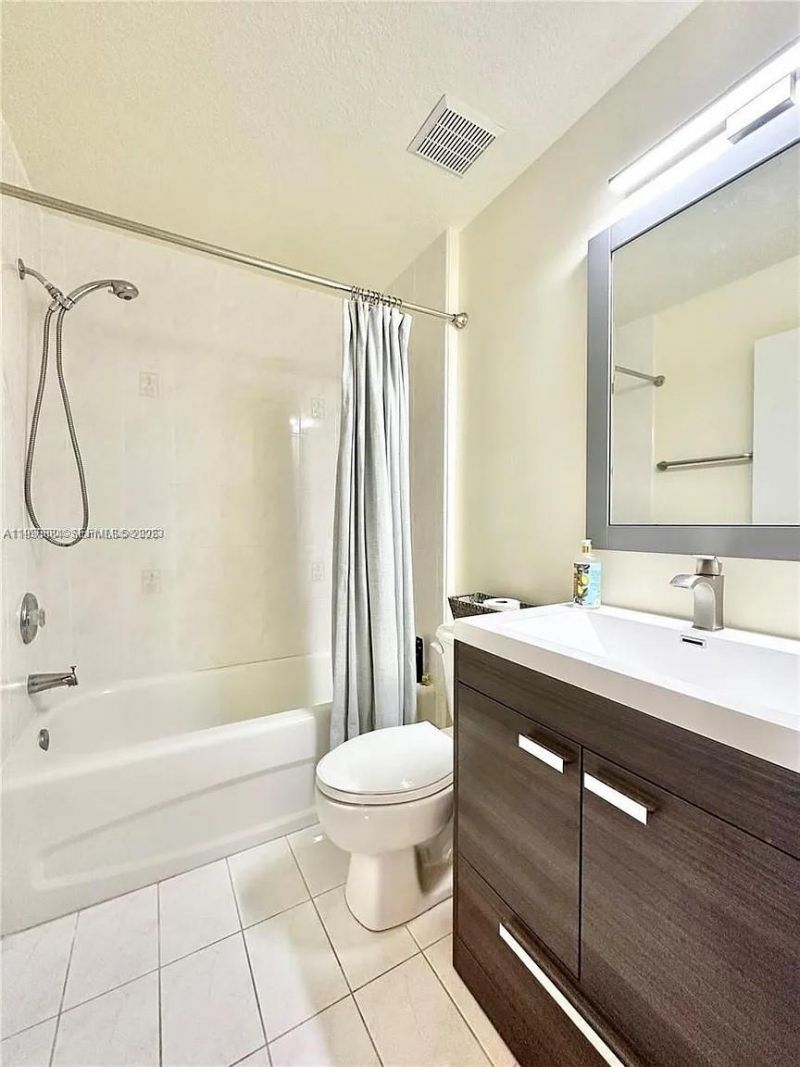 10679 SW 6th St, Unit 902, Pembroke Pines, FL 33025 Photo