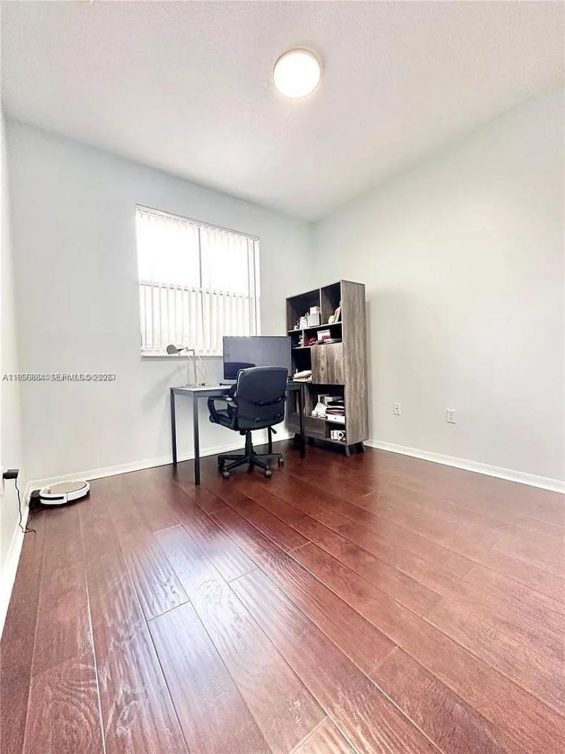 10679 SW 6th St, Unit 902, Pembroke Pines, FL 33025 Photo