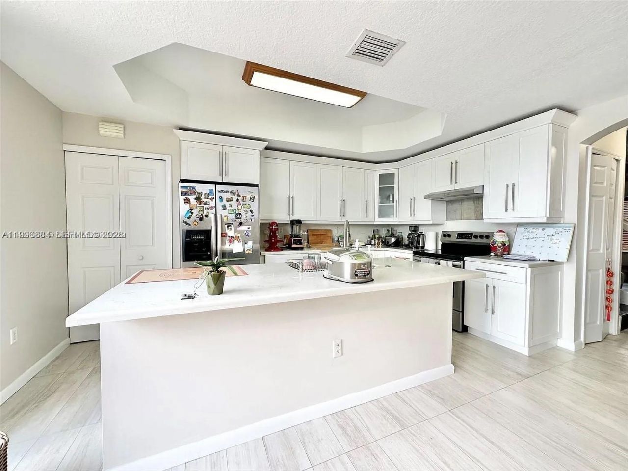 10679 SW 6th St, Unit 902, Pembroke Pines, FL 33025 Photo