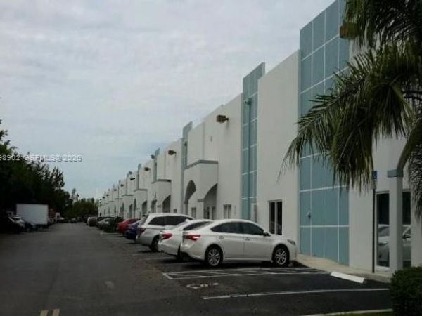 20871 Johnson St, Unit MULTI, Pembroke Pines, FL 33029