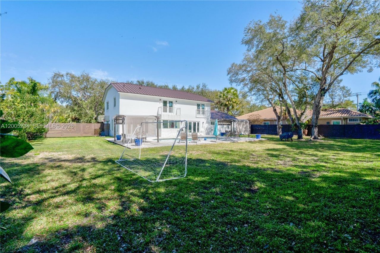 7330 SW 165th St, Palmetto Bay, FL 33157 Photo