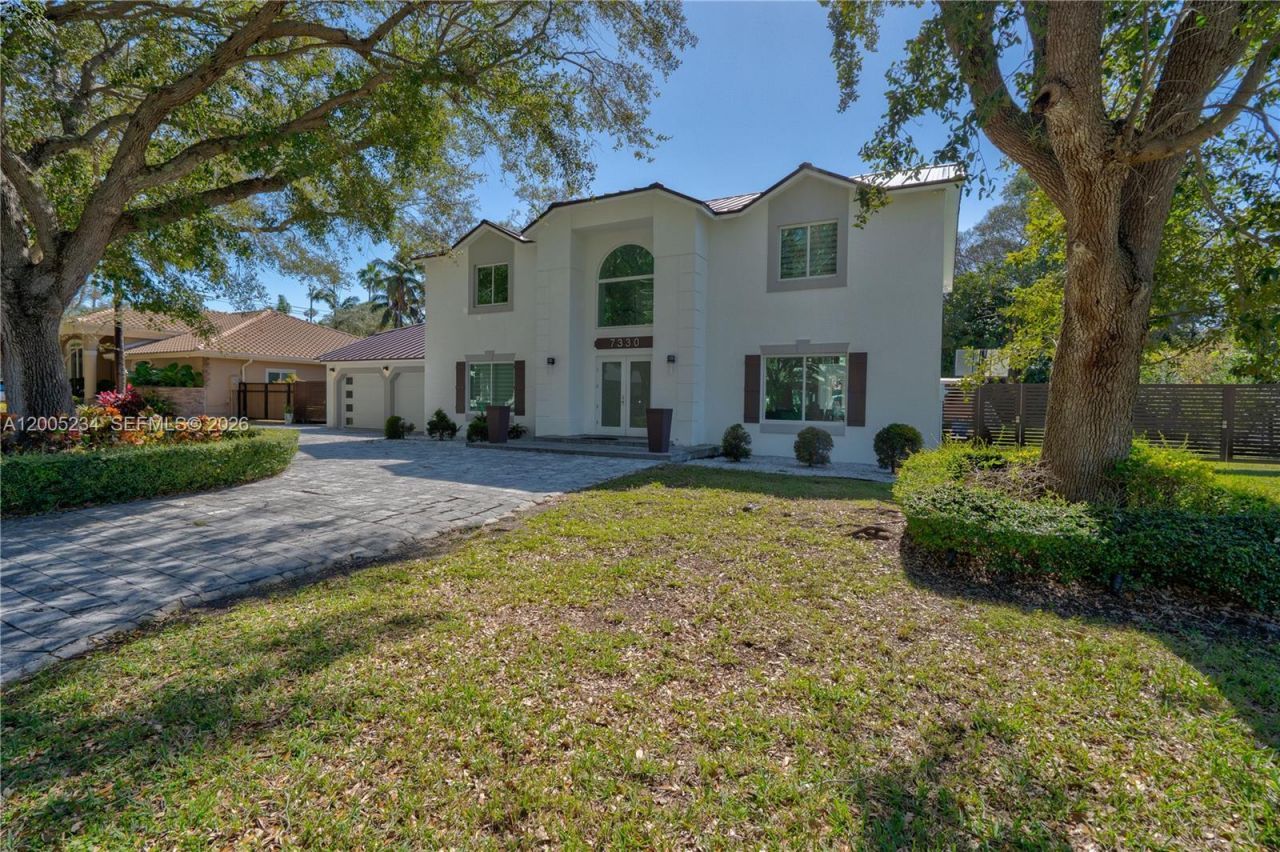 7330 SW 165th St, Palmetto Bay, FL 33157 Photo