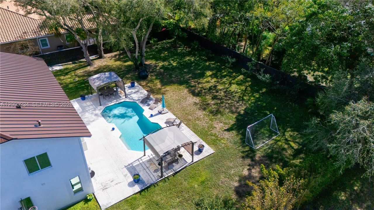 7330 SW 165th St, Palmetto Bay, FL 33157 Photo