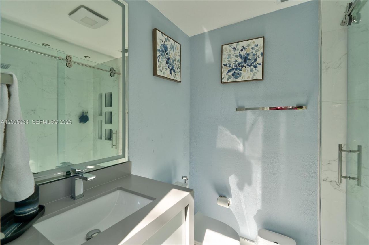7330 SW 165th St, Palmetto Bay, FL 33157 Photo