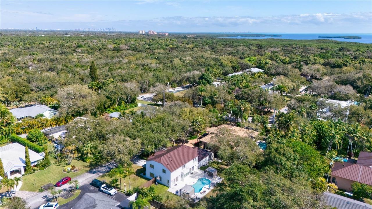 7330 SW 165th St, Palmetto Bay, FL 33157 Photo