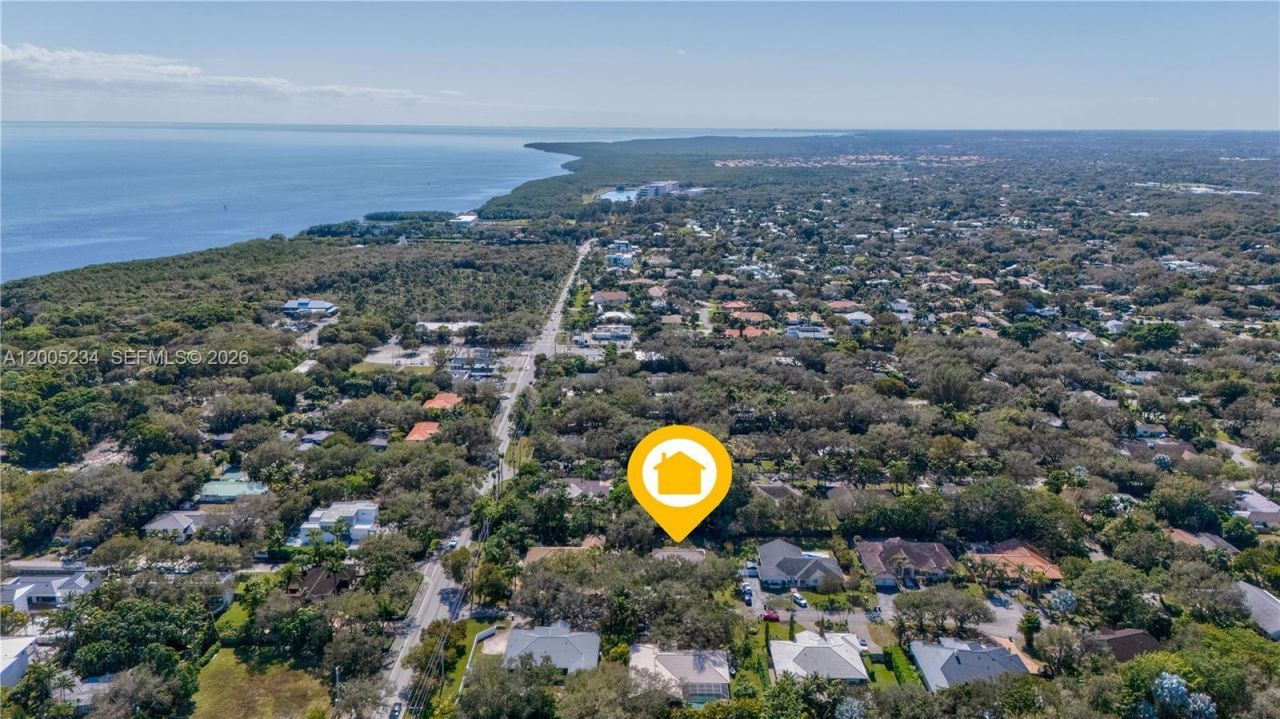 7330 SW 165th St, Palmetto Bay, FL 33157 Photo